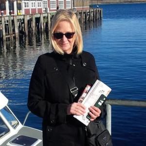 Meet your Posher, Elizabeth